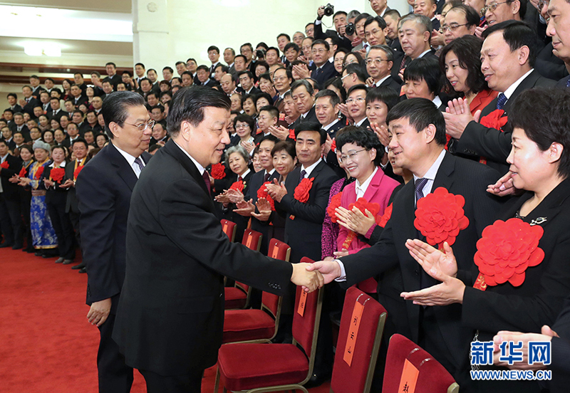 中共中央政治局常委、中央书记处书记刘云山会见全国老干部工作先进集体和先进工作者代表并出席表彰大会