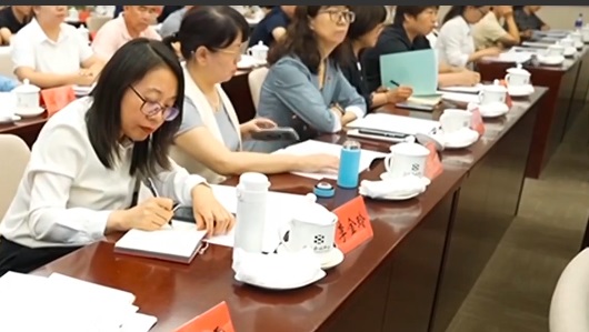《晚晴》“双先”事迹专题宣讲