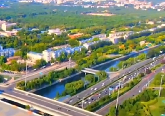 《晚晴》中轴贯古今 吉语话新春