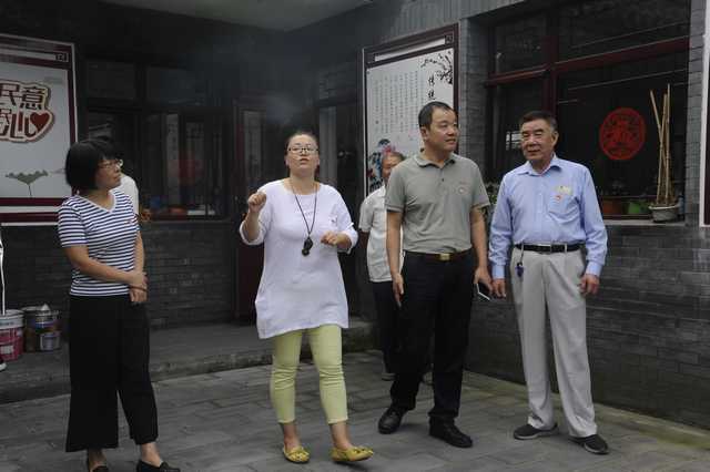 顺义区委老干部局深入社区调研老党员发挥作用情况